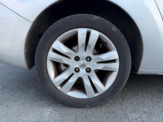 Peugeot 5008 image 3