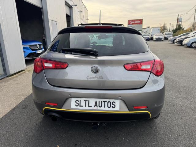 Alfa Romeo Giulietta image 2