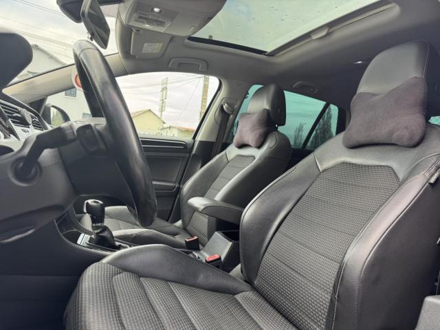 Volkswagen Golf image 9