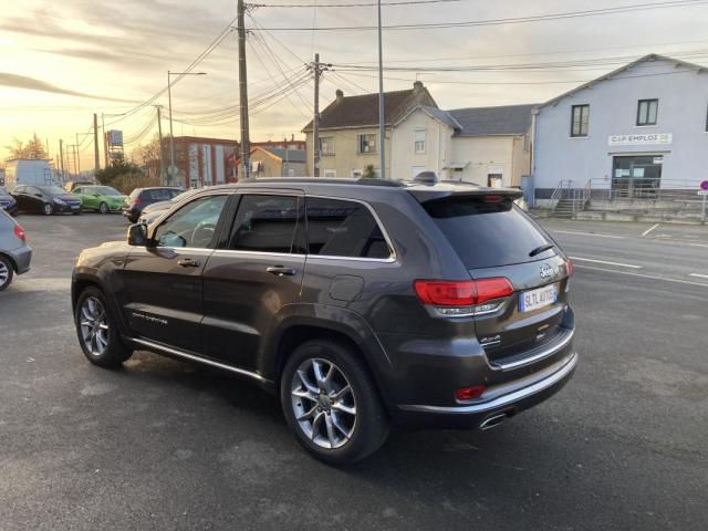 Jeep Grand Cherokee image 3