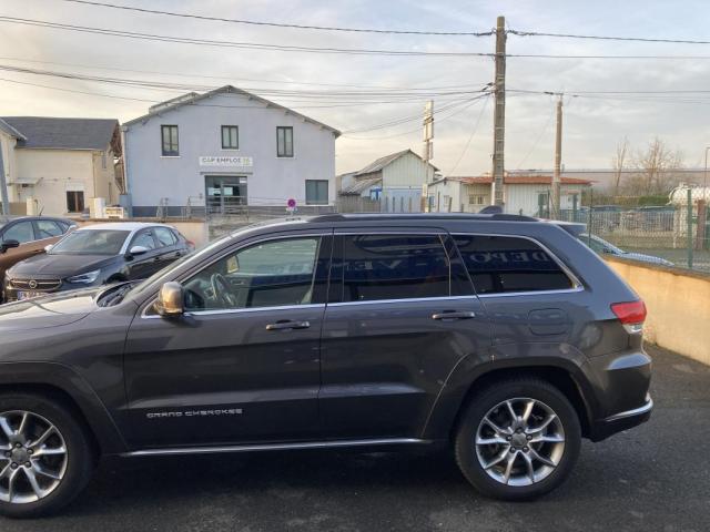 Jeep Grand Cherokee image 1