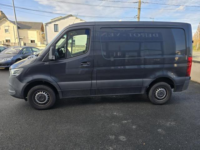 Mercedes Benz Sprinter image 3