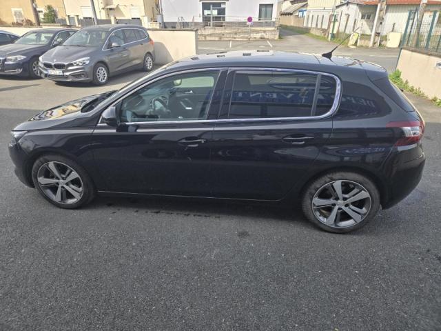 Peugeot 308 image 6