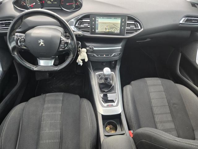 Peugeot 308 image 1