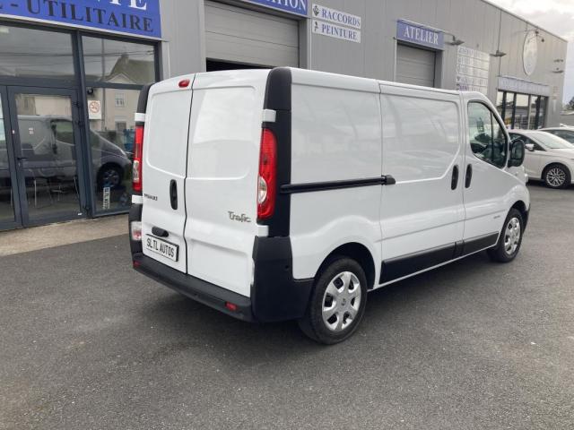 Renault Trafic image 1
