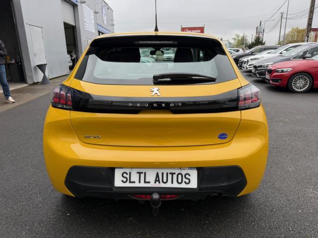 Peugeot 208 image 9