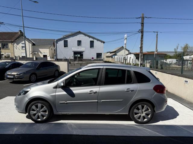 Renault Clio Estate image 7