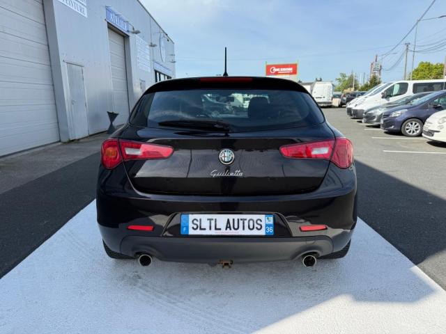 Alfa Romeo Giulietta image 2
