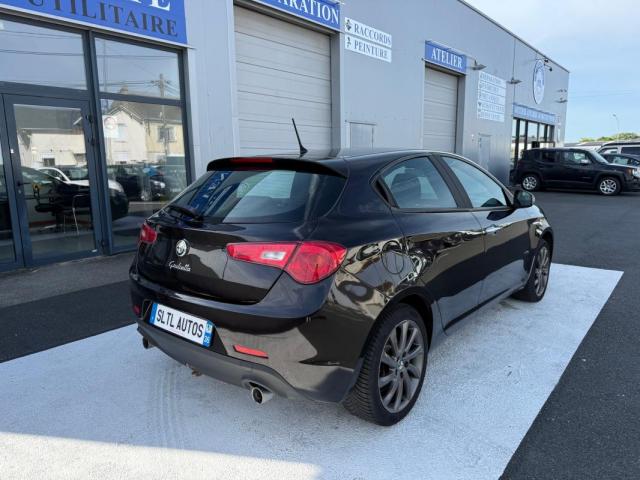 Alfa Romeo Giulietta image 7