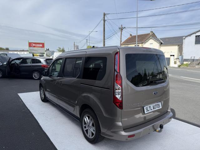 Ford Tourneo image 8