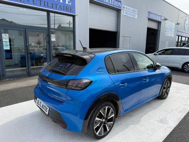 Peugeot 208 image 1
