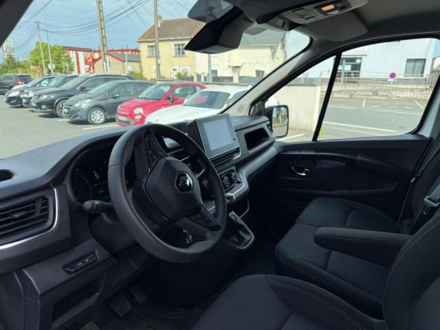 Renault Trafic image 4