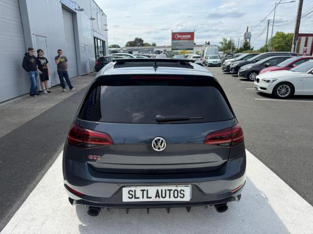 Volkswagen Golf image 6