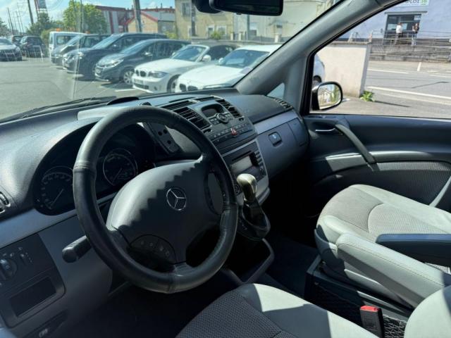Mercedes Benz Viano image 9