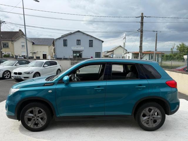 Suzuki Vitara image 8