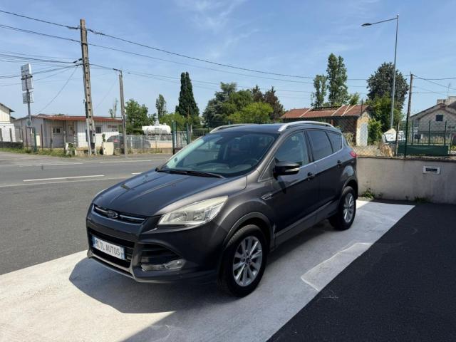 Ford Kuga image 2