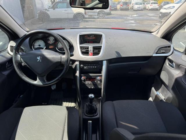 Peugeot 207 image 2