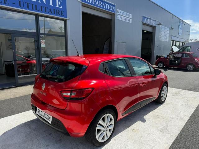 Renault Clio image 2
