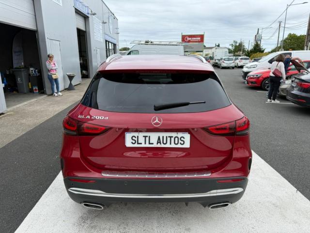 Mercedes Benz Gla image 2