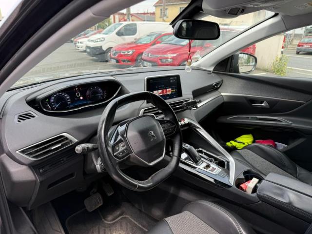 Peugeot 5008 image 4