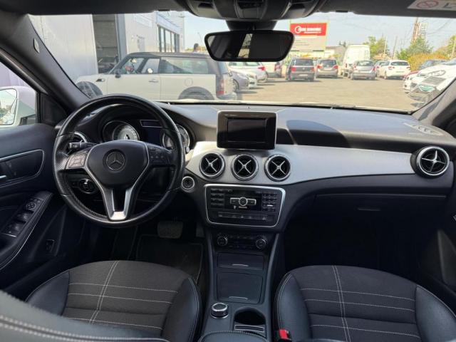 Mercedes Benz Gla image 8