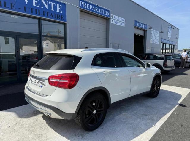 Mercedes Benz Gla image 6
