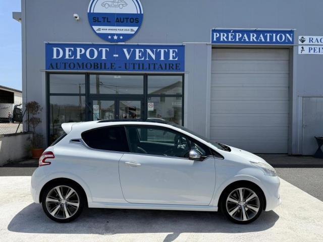 Peugeot 208 image 7