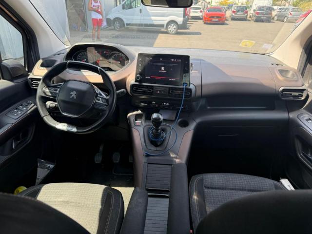 Peugeot Rifter image 1