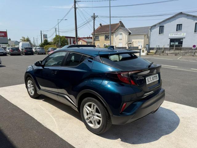 Toyota C-Hr image 9