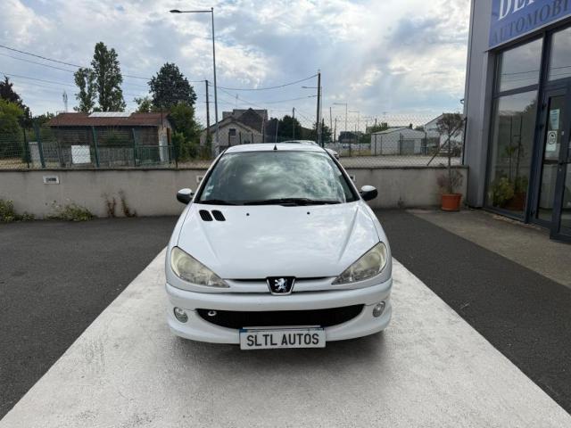 Peugeot 206 image 2