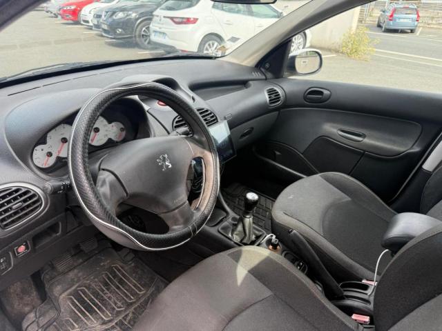 Peugeot 206 image 7