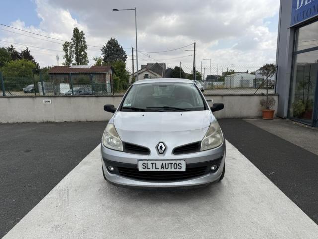 Renault Clio image 8
