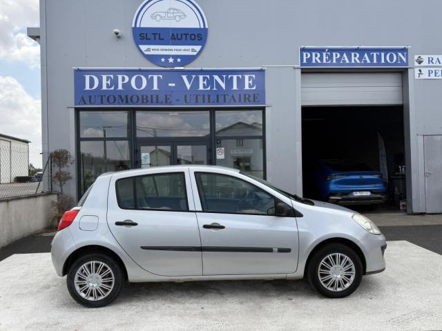 Renault Clio image 9
