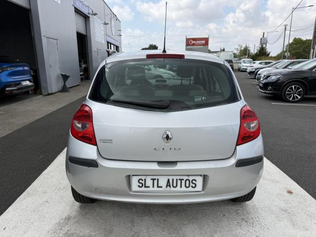 Renault Clio image 1