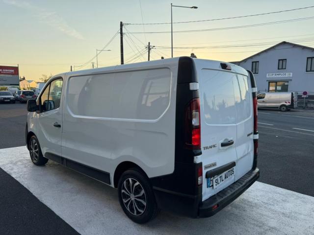 Renault Trafic image 8