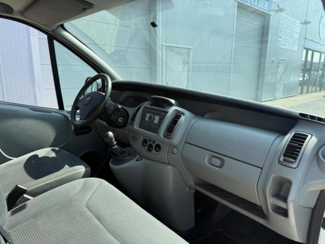 Opel Vivaro image 8