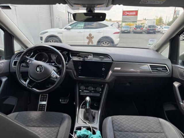 Volkswagen Touran image 3
