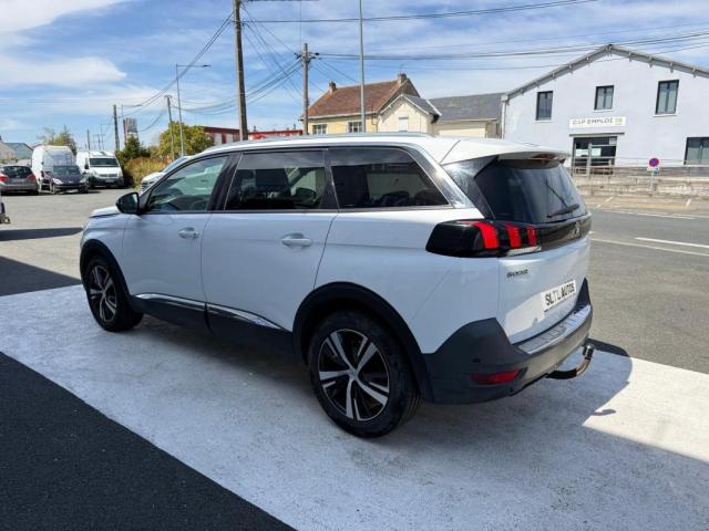 Peugeot 5008 image 7