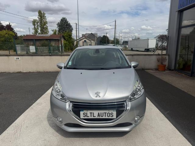 Peugeot 208 image 1