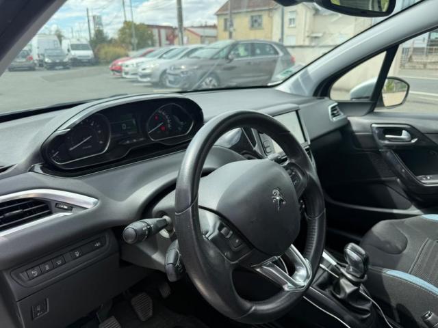 Peugeot 208 image 7