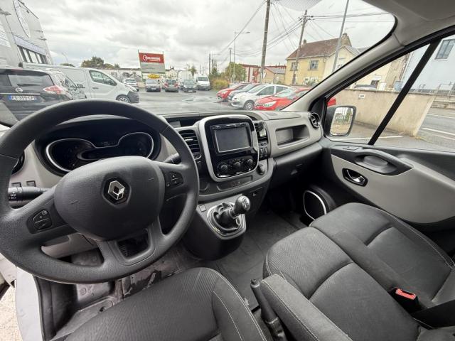 Renault Trafic image 4