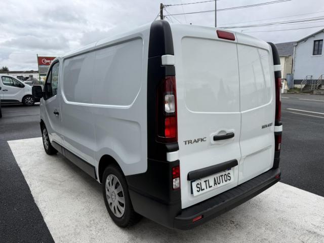Renault Trafic image 8