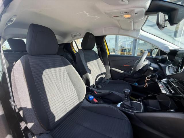 Peugeot 208 image 1