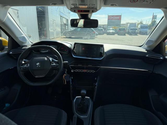 Peugeot 208 image 7