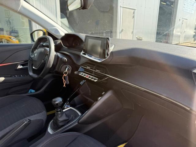 Peugeot 208 image 5