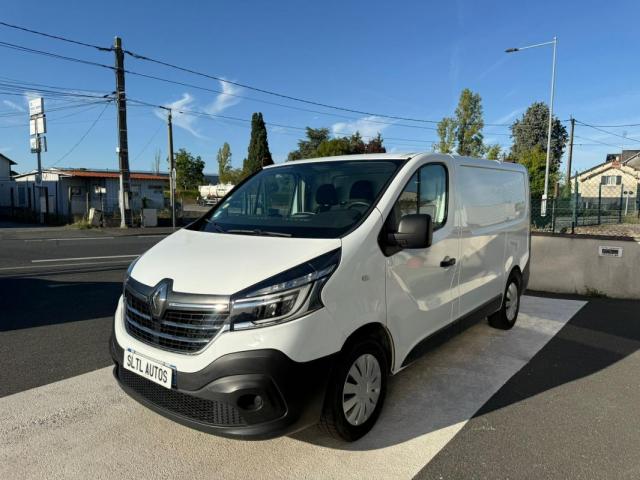 Renault Trafic image 2