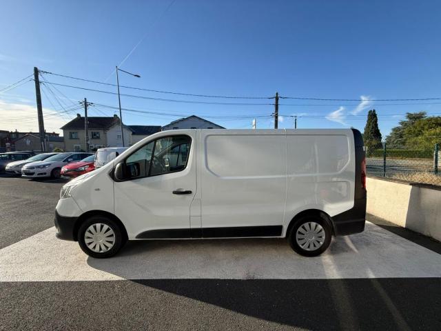 Renault Trafic image 9