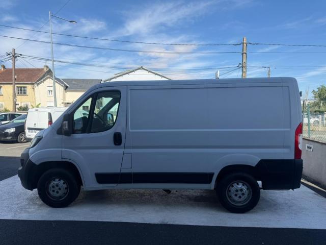 Peugeot Boxer image 1