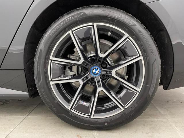 Bmw I4 image 3