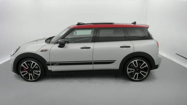 Mini Clubman image 9